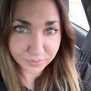 Meet your Posher, Leeanne